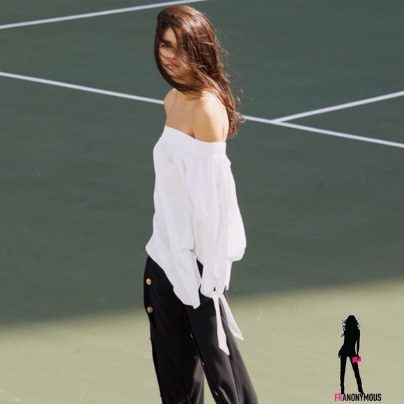 Style Mafia Off Shoulder Top - Picture 2 of 4